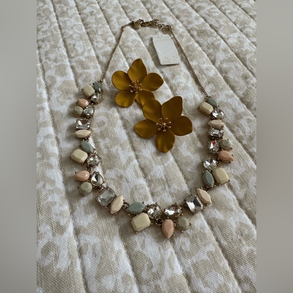 Vintage Sculptural Floral Statement Earrings | Ochre Yellow | 1.5” - Picture 8 of 11